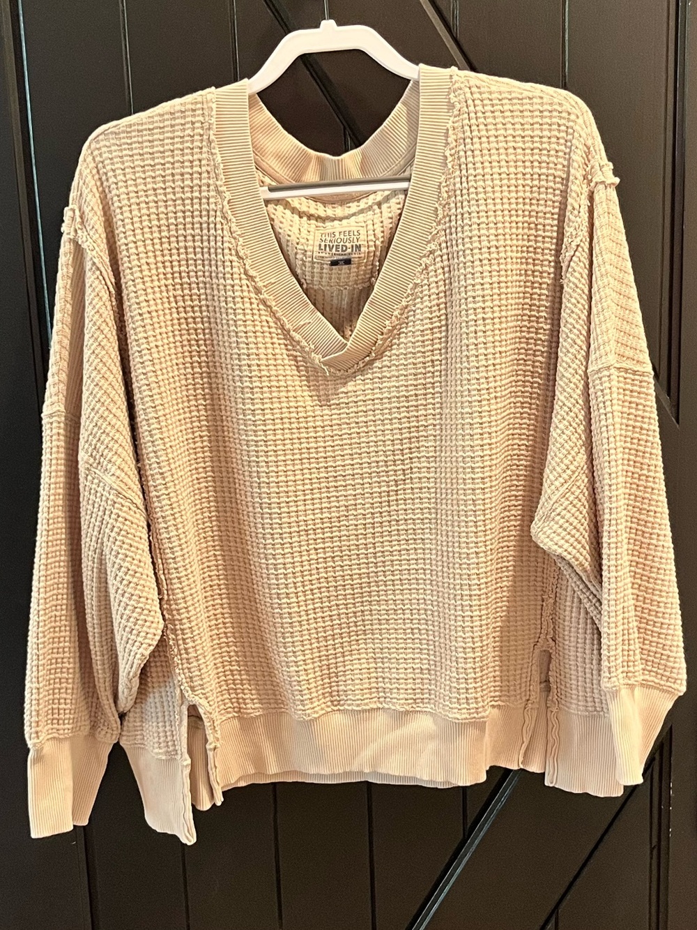 Waffle-Knit V-Neck Sweater - Beige